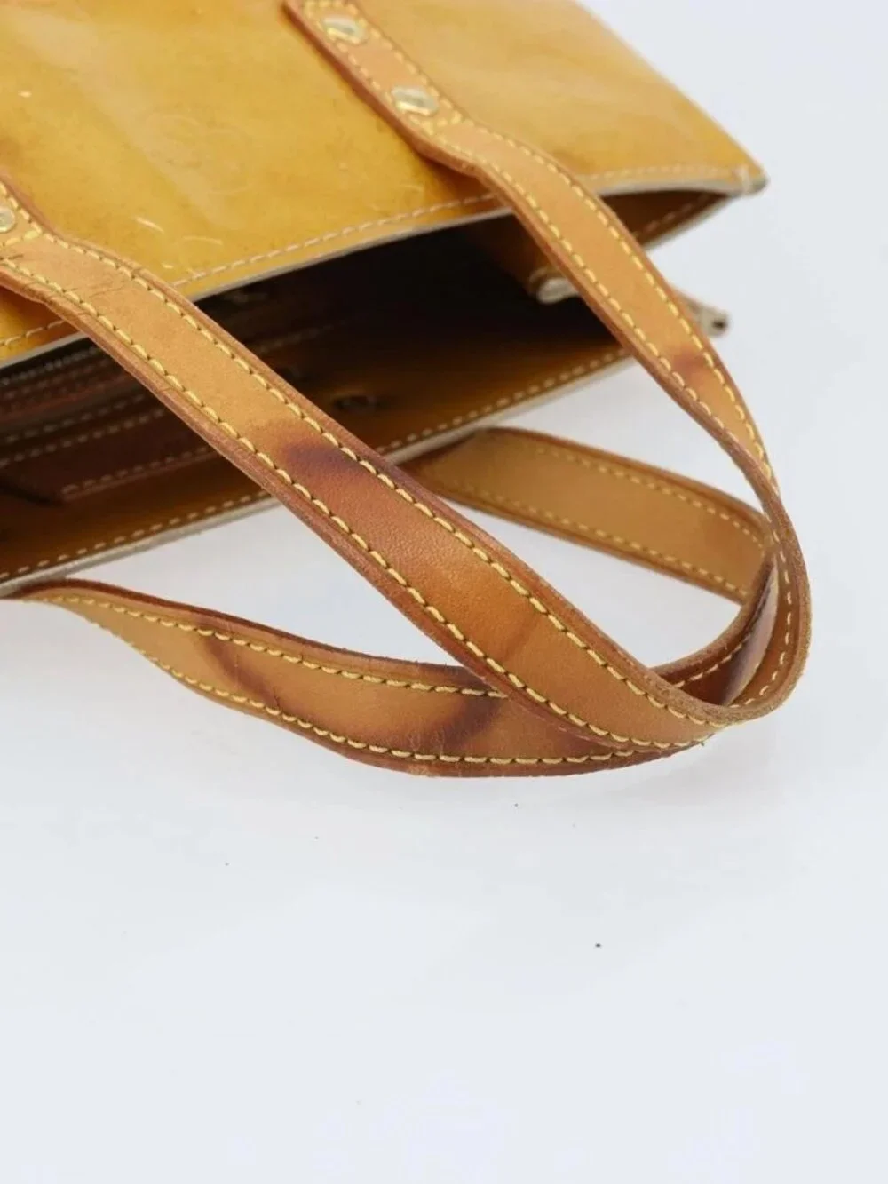 LOUIS VUITTON Monogram Vernis Reade PM Hand Bag Beig